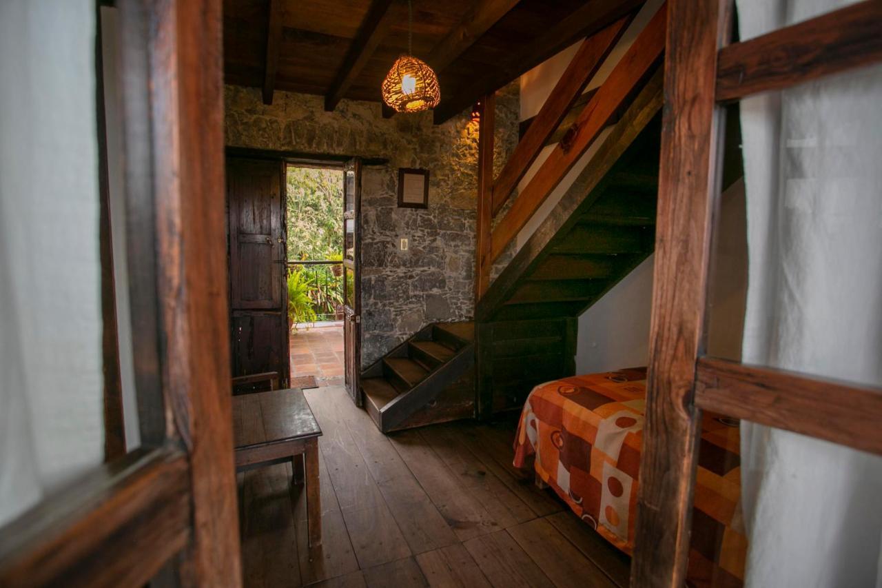 Hotel La Casa De Piedra Куэцалан-дель-Прогресо Экстерьер фото